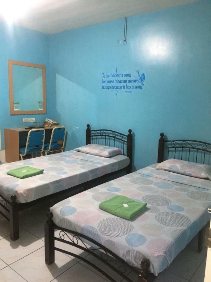 ホテル Cebu Elicon House エクステリア 写真